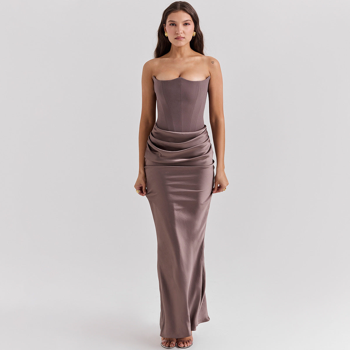 Yara™ | Robe Satin Vintage - Élégance Intemporelle et Confort Luxueux - Image 2