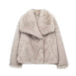 Clara | Cardigan Court en Fausse Fourrure - Image 3